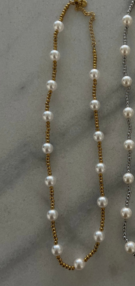 Pearl Beaded Necklace
